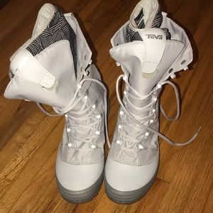 Teva Snow Boots